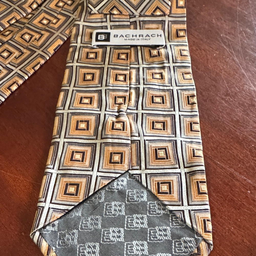 Bachrach Gold black silver Geometric 100% silk Tie